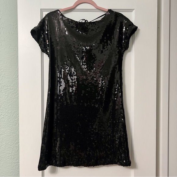 Donna Morgan Black Sequin Shift Dress - Picture 3 of 9